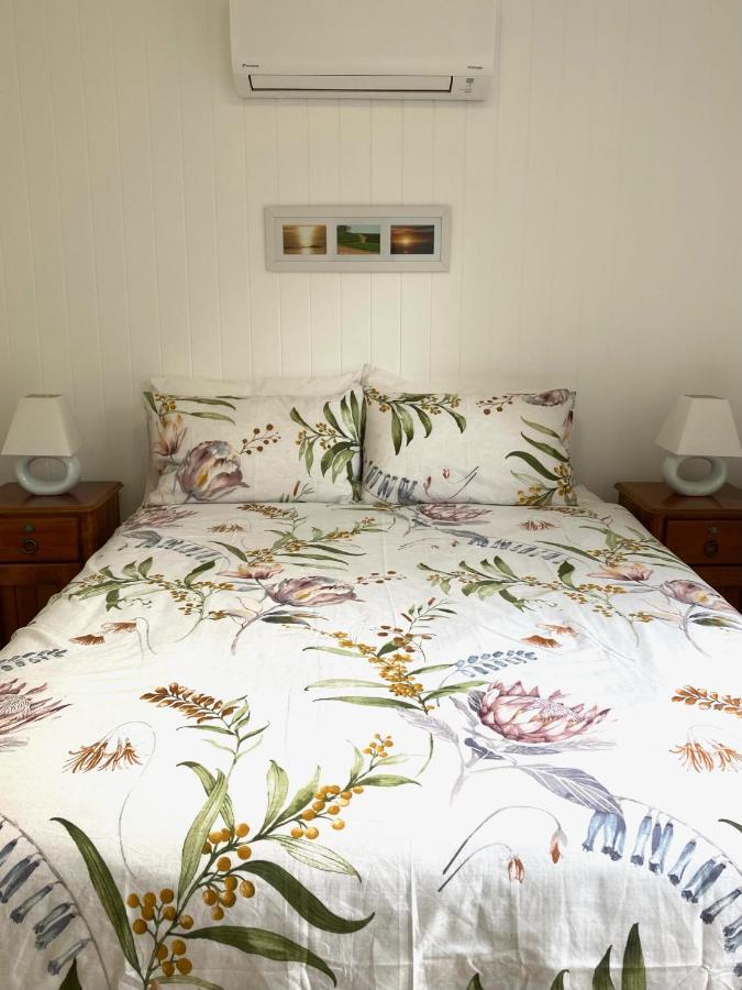 Bridairre Aparthotel Bridport Exterior photo